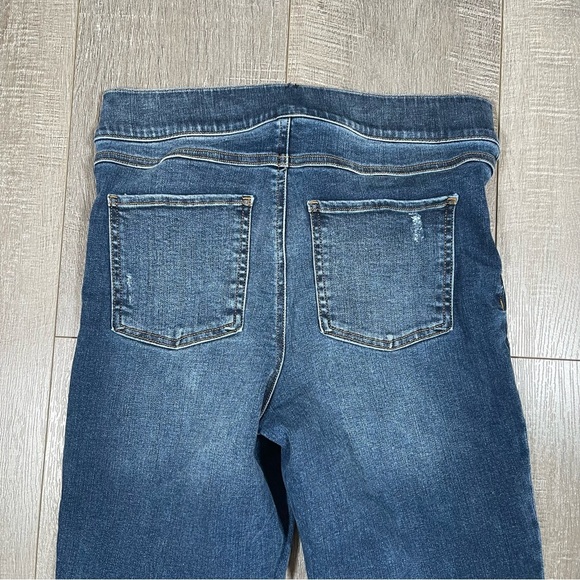 SPANX Distressed Ankle Skinny Jeans Size Medium - Picture 9 of 9